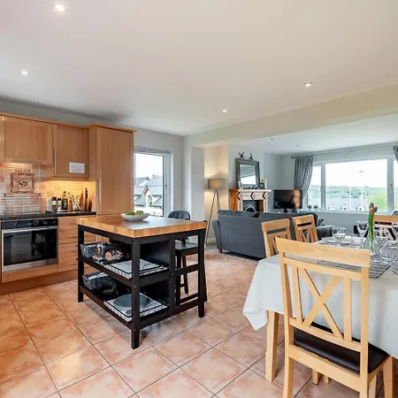 Holiday home 2 Bedroom In With Sea Views To Sleep 4 *