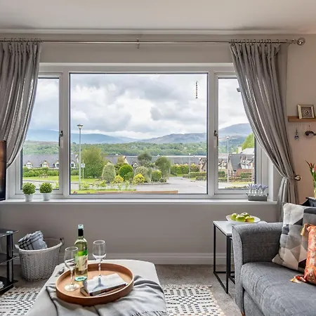 2 Bedroom In With Sea Views To Sleep 4