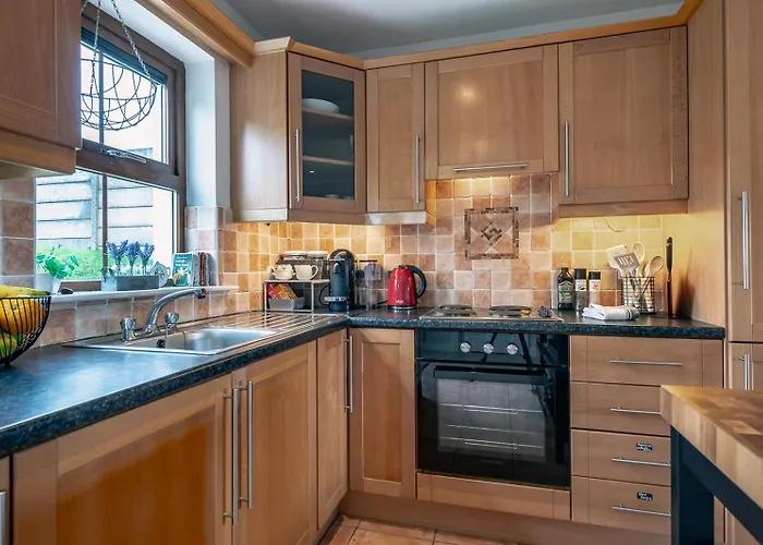 2 Bedroom In With Sea Views To Sleep 4