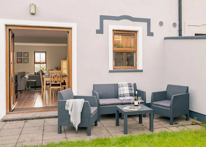 Сasa de vacaciones 2 Bedroom In With Sea Views To Sleep 4 Kenmare