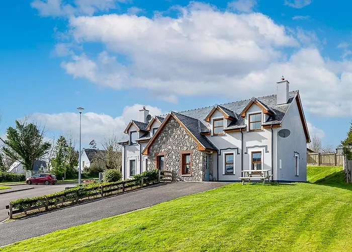 Сasa de vacaciones 2 Bedroom In With Sea Views To Sleep 4 Kenmare